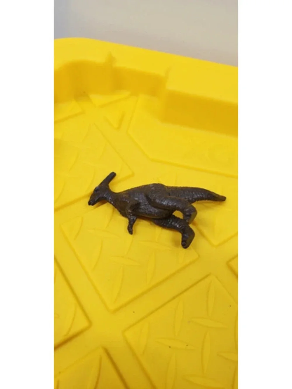 N/A toy realistic figurine